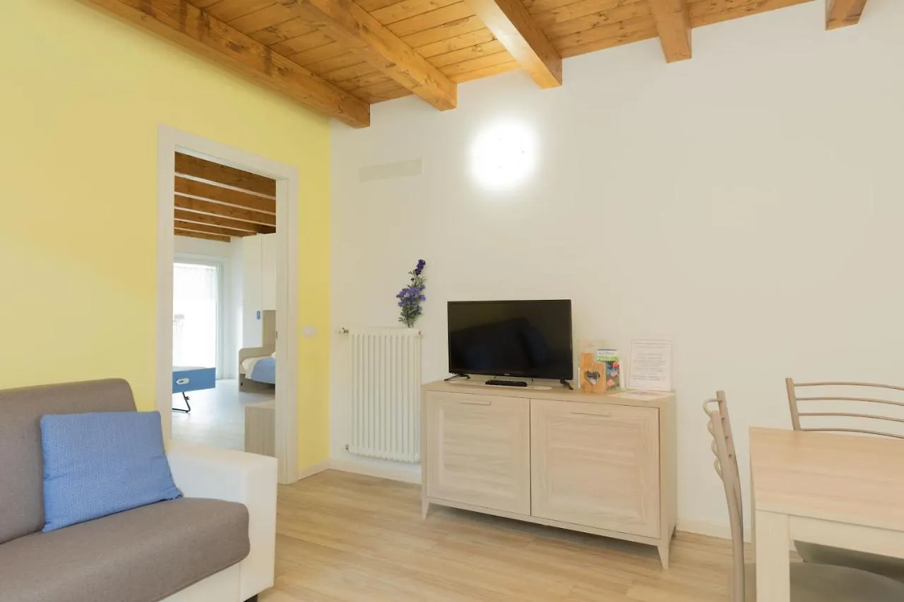 Residenze Lariane Apartment Colico