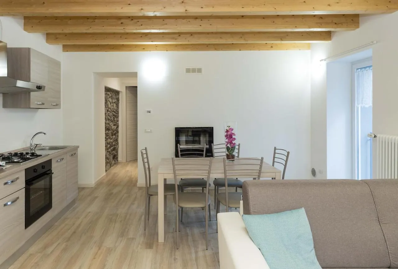 Residenze Lariane Apartment Colico