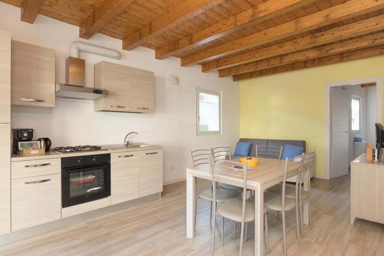 Residenze Lariane Apartment Colico
