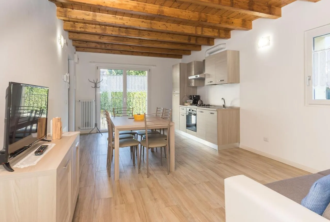 Residenze Lariane Apartment Colico 0*,