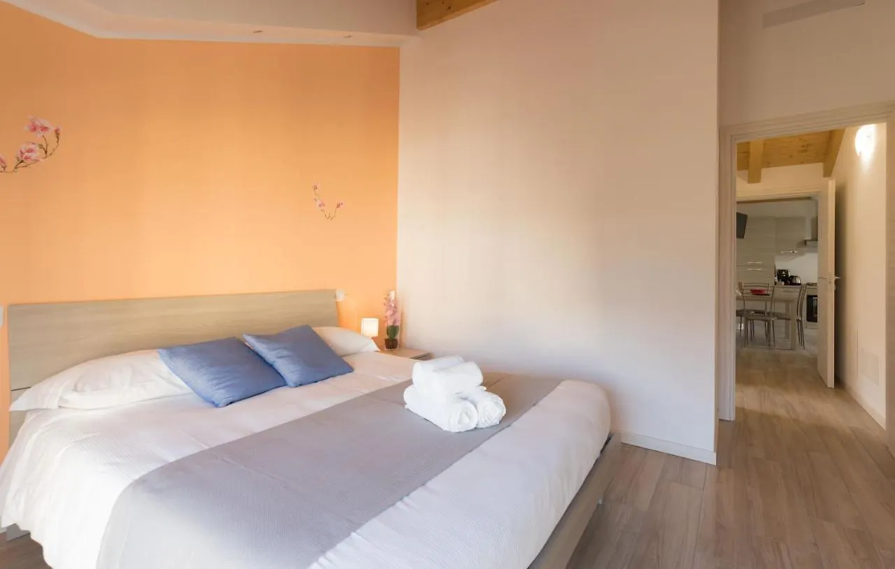 Residenze Lariane Apartment Colico