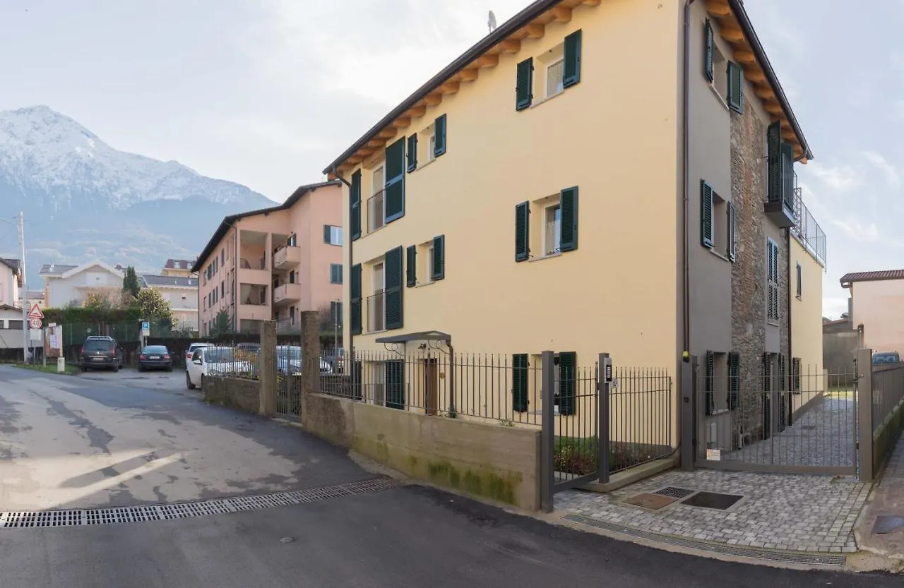 Residenze Lariane Apartment Colico
