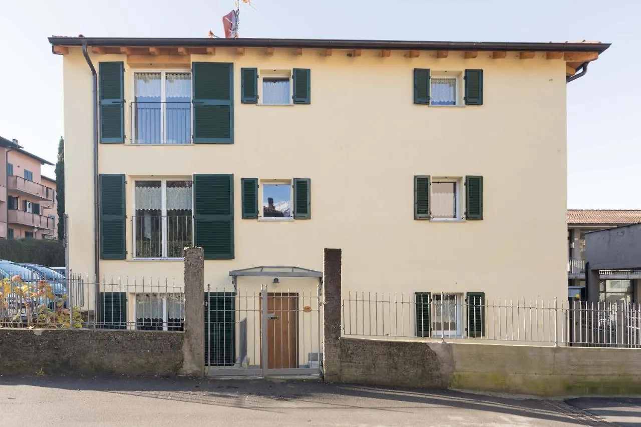 Residenze Lariane Apartment Colico