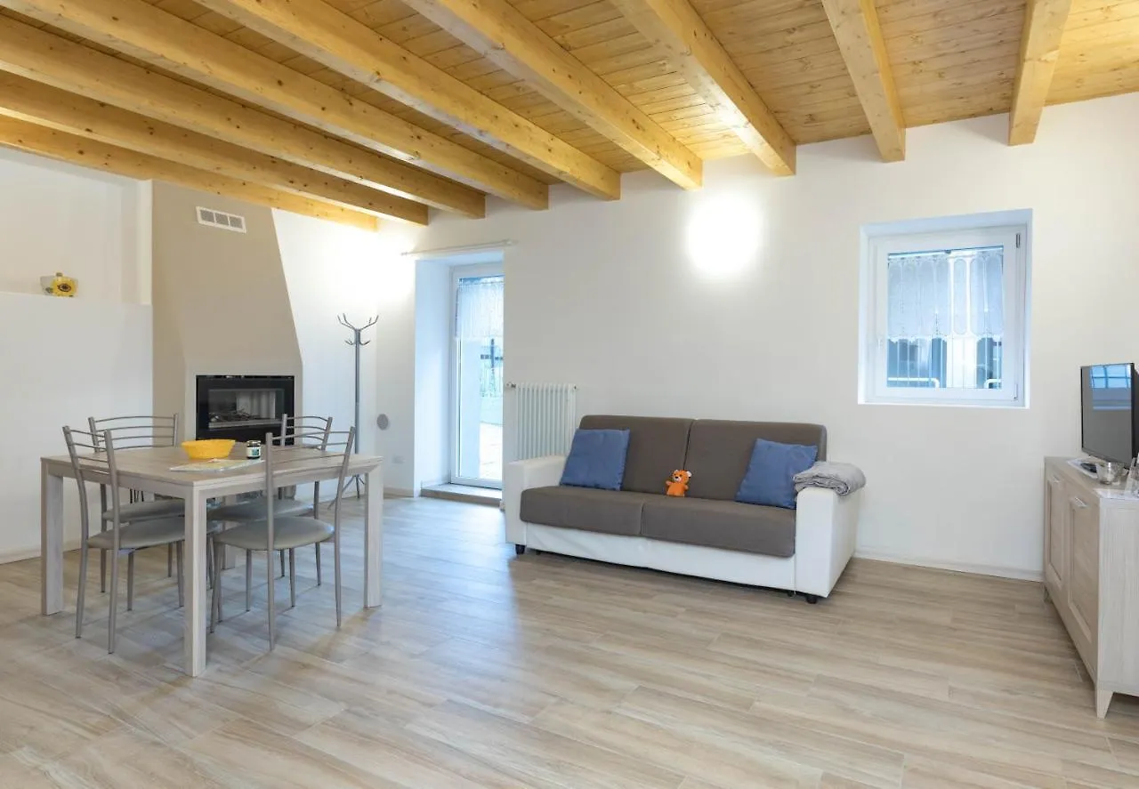 Residenze Lariane Apartamento Colico