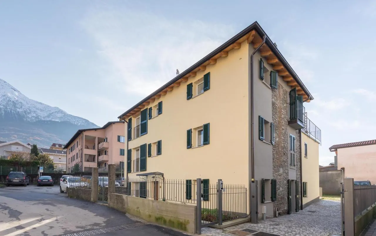 Residenze Lariane Apartamento Colico